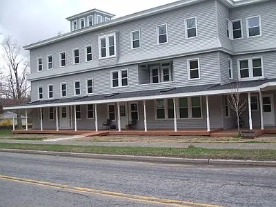 24 Main St — Photo 2