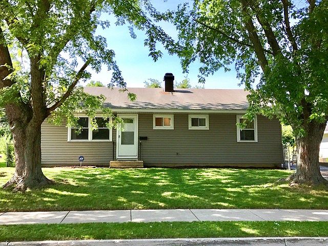 1st image of 834 Navajo Dr