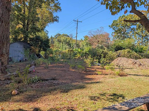 4th image of 4618 Thornwood Rd