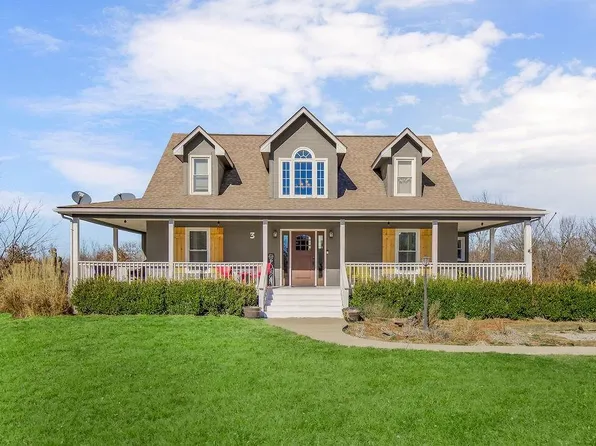 3 Cedars St, Freeman, MO 64746