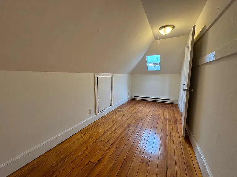 158 Vinton St — Photo 11