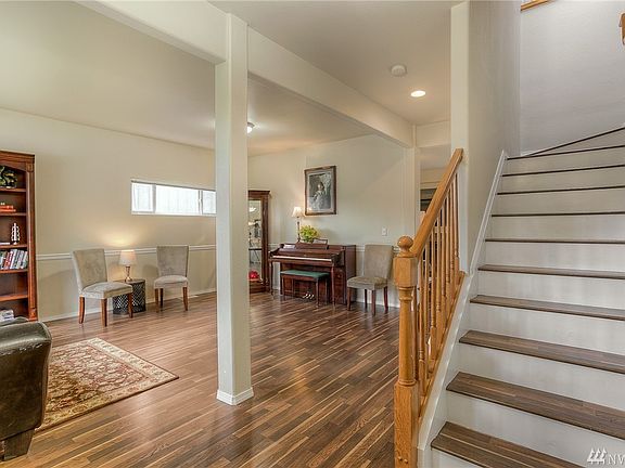 4th image of 9417 173rd Street Ct E
