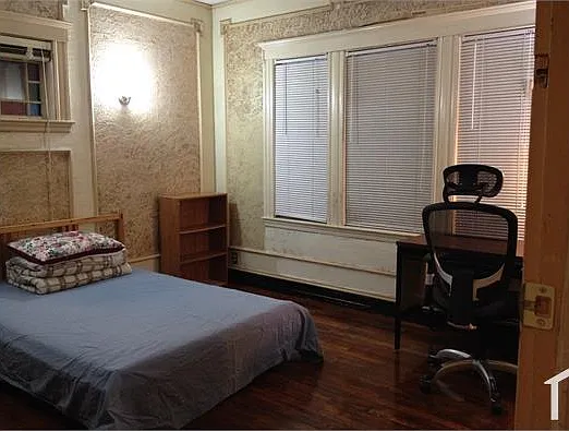 4 bed, 1200 sqft, $3,850 — Photo 2