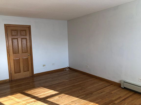 4th image of 4416 N Kostner Ave