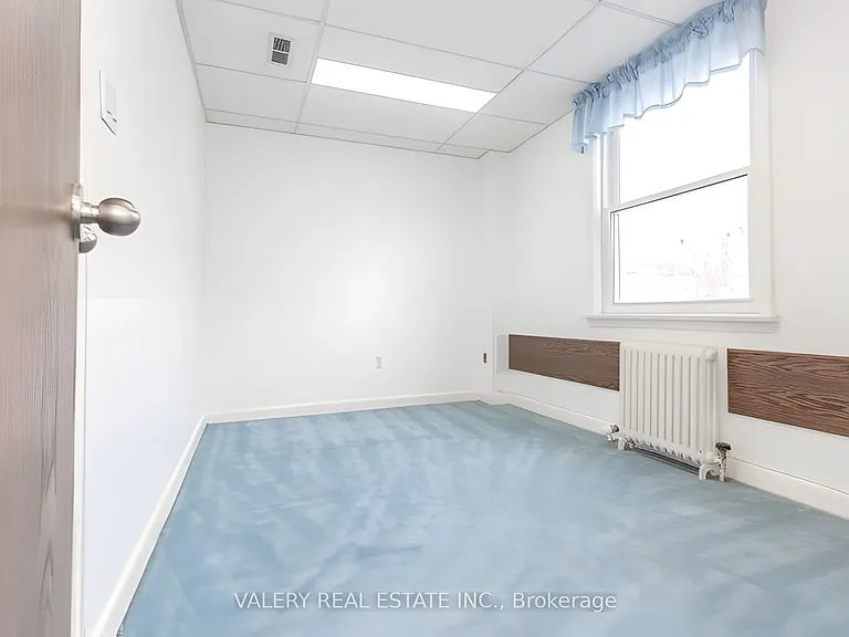 47 Ranleigh Ave #201 — Photo 10