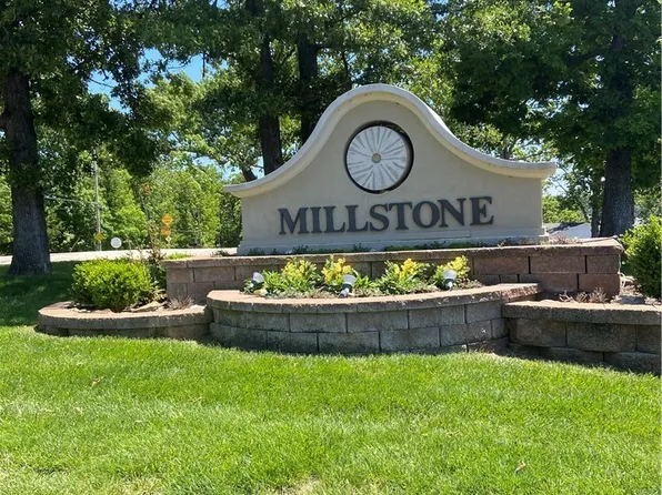 18130 Millstone Cove Rd #447, Gravois Mills, MO 65037