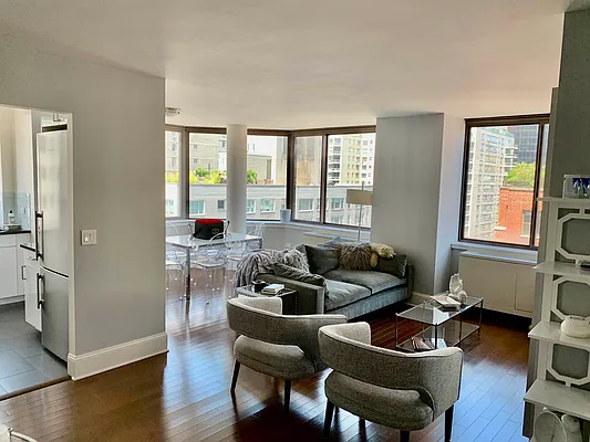 Rented by R New York | media 16