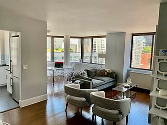 Rented by R New York