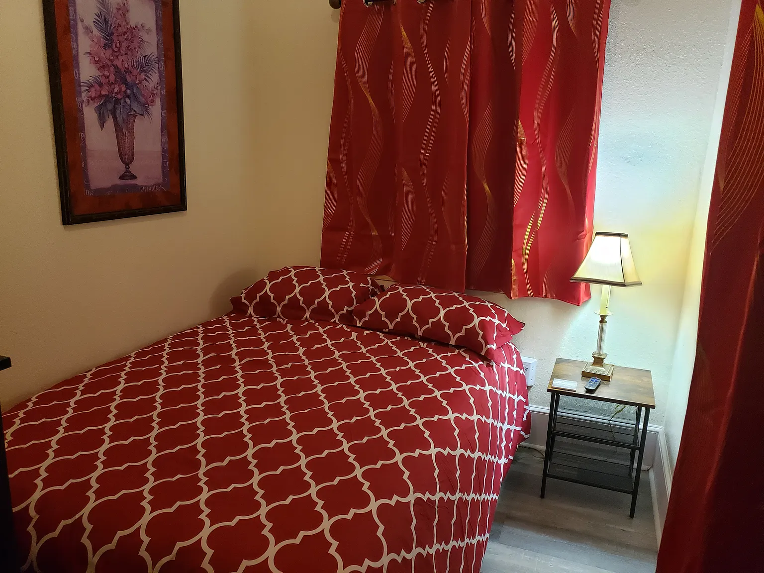 5 bed, 1418 sqft, $1,000 — Photo 4