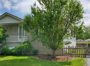 3311 Carpenter St, Steger, IL 60475