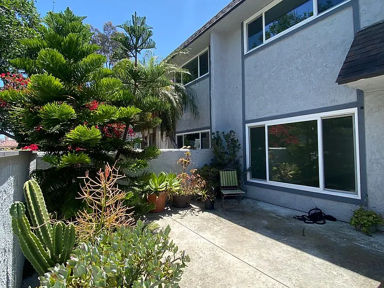 4675 Twintree Dr #5 — Photo 3