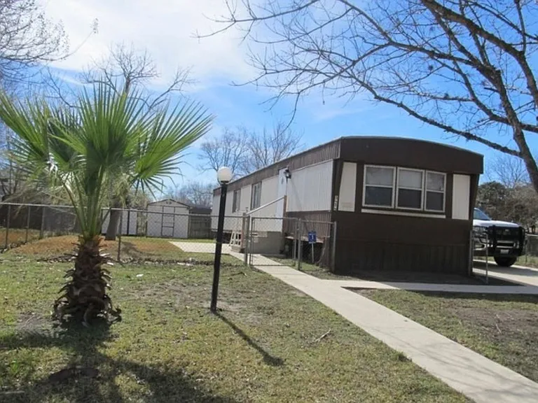 5454 Diamondback Trl — Photo 1