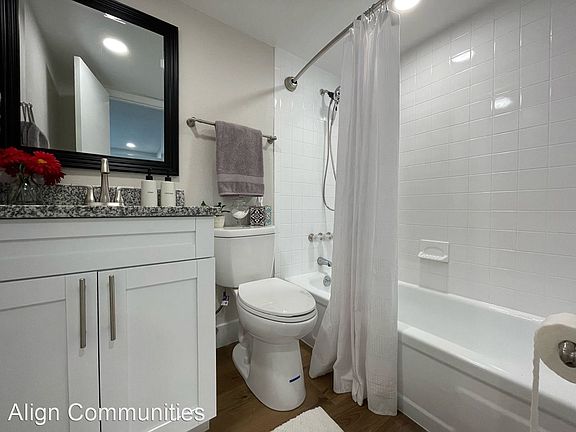 5th image of 809 Weldona Ln #1