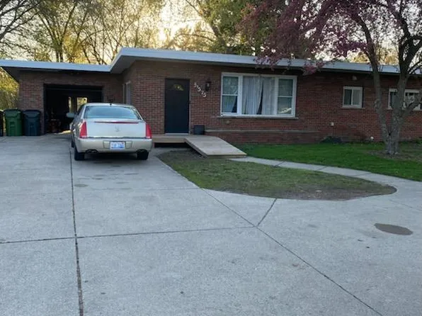 51575 Shelby Rd, Shelby Township, MI 48316