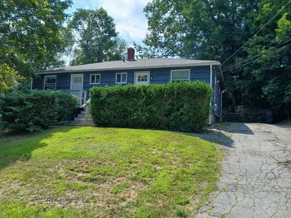 29 Scenic Dr, Worcester, MA 01602