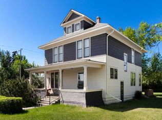 2203 E 21st St, Nanton, AB T0L1R0