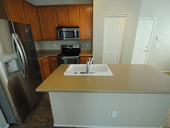 3rd image of 3020 S 101st Dr