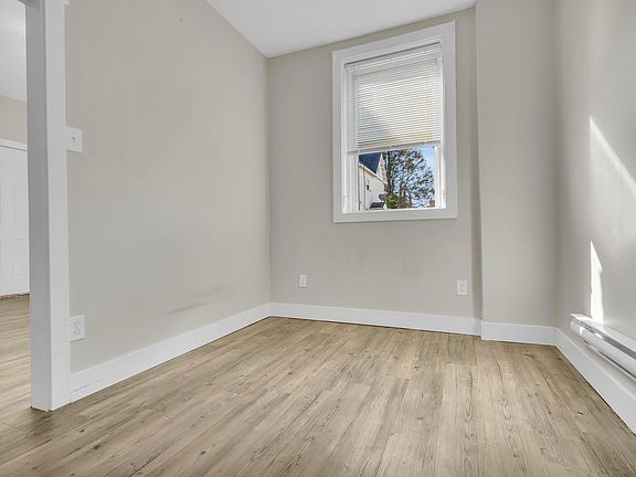 3rd image of 6746 Martins Mill Rd APT A