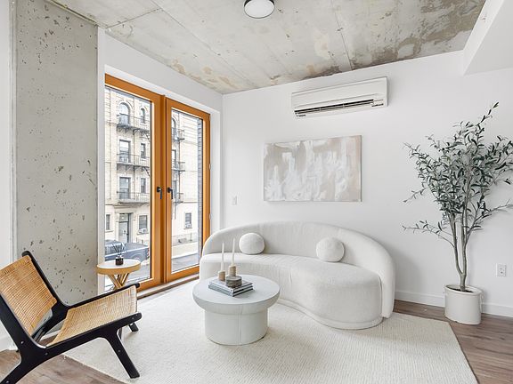 3rd image of 540 Graham Ave #202