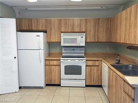 12379-F10016230_601_22