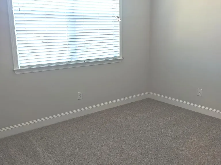 1823 Landon Ln — Photo 17
