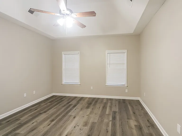 5606 Southbend Ln — Photo 10
