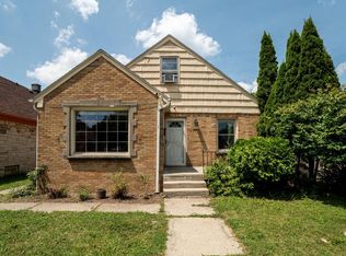 3201 N 58th St, Milwaukee, WI 53216