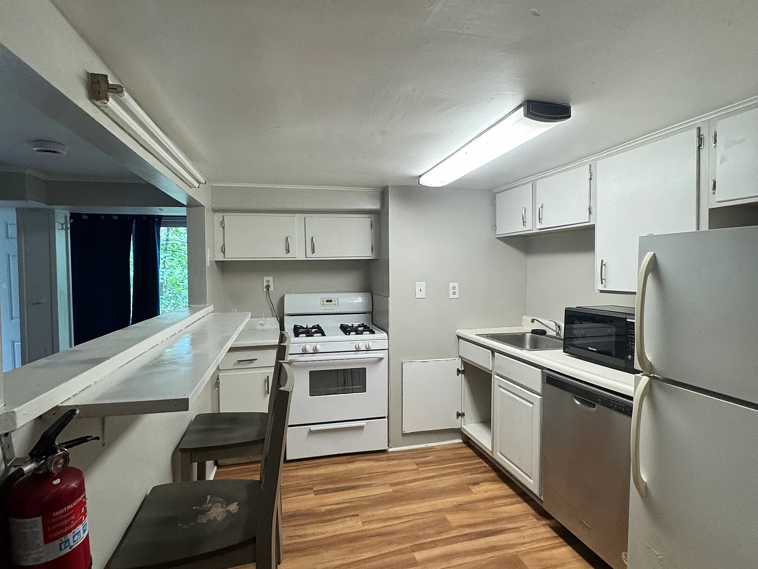 2 bed, $1,650 — Photo 2