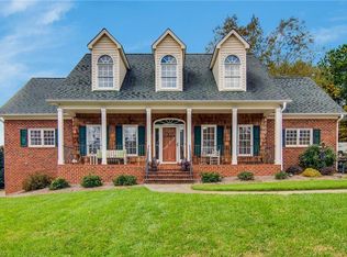 1000 Wild Dogwood Ln, Winston Salem, NC 27106