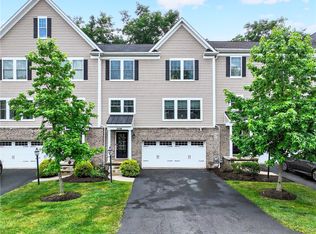 3096 Raintree Dr, Gibsonia, PA 15044