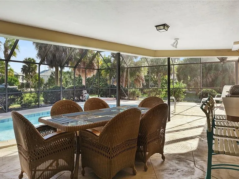 500 Green Dolphin Dr S — Photo 26