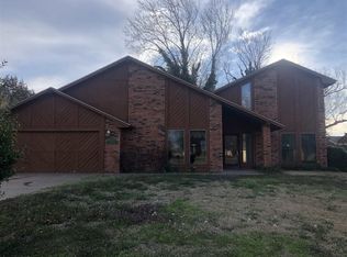1525 Sun Rise Dr, Enid, OK 73703