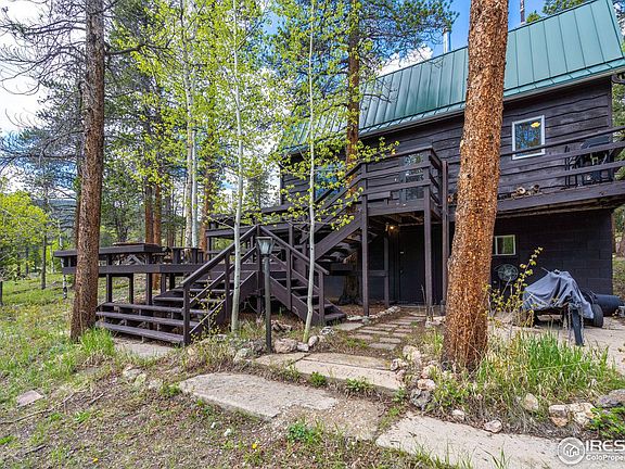 5th image of 318 Arapaho Rd