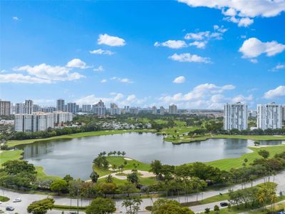 3701 N Country Club Dr APT 2107, Aventura, FL, 33180