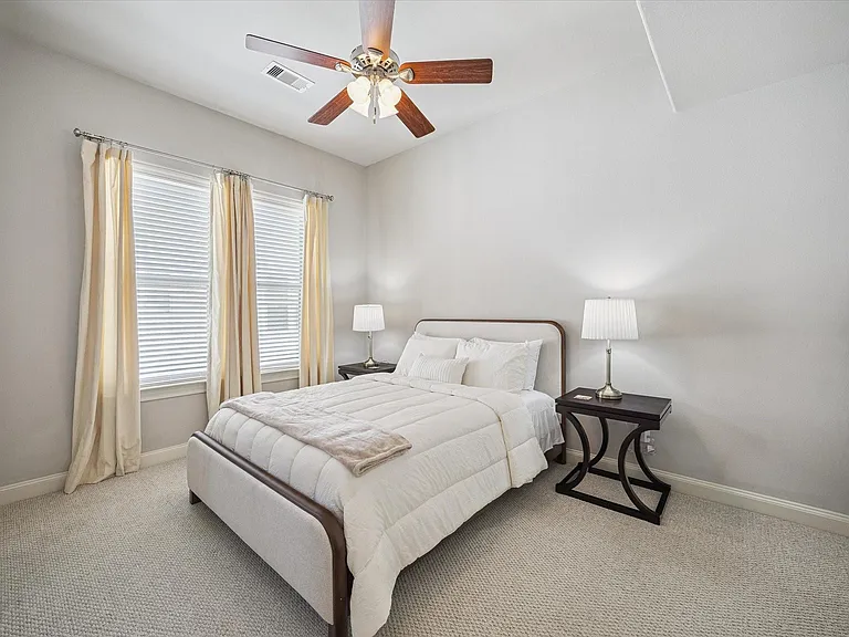 2048 Fannin Sta S — Photo 27