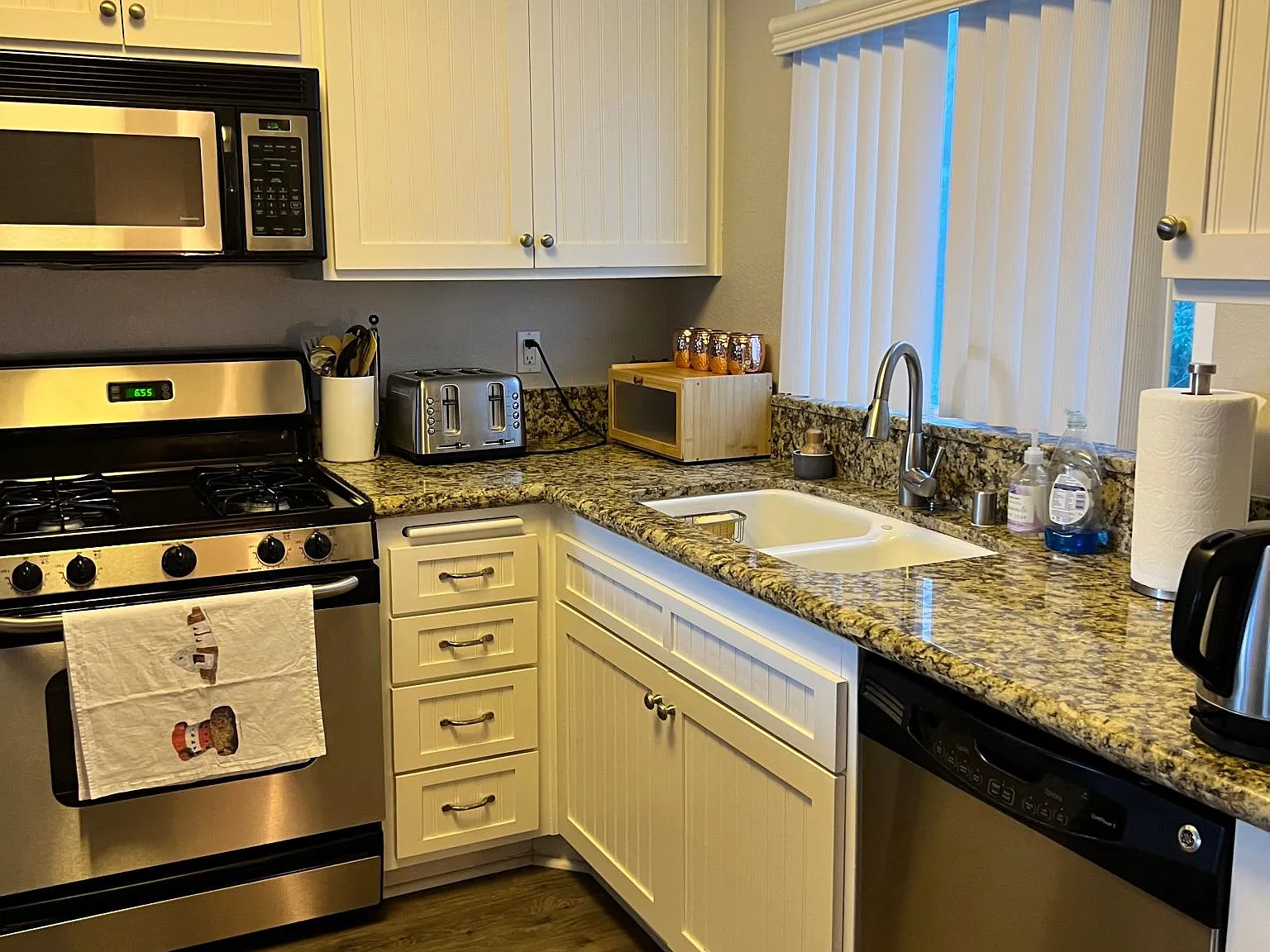 30902 Clubhouse Dr — Photo 1