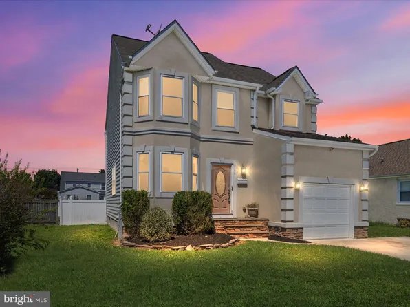 166 Meadow Rd, Pasadena, MD 21122