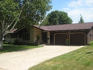 2nd image of 208 Moorland Dr