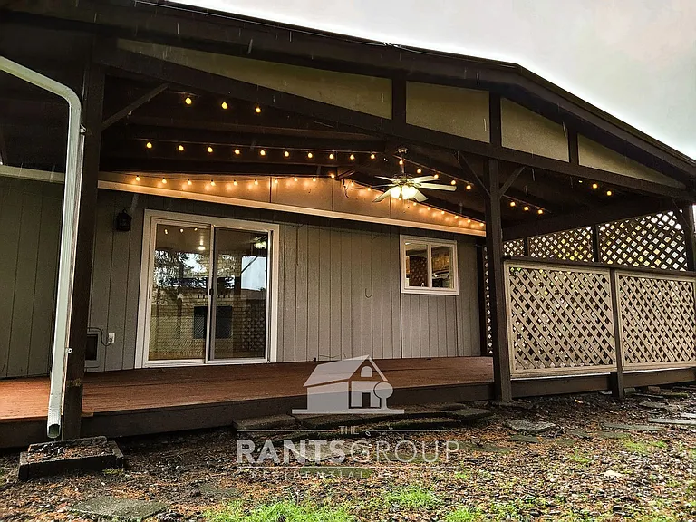 4910 Sheridan Dr SE — Photo 8
