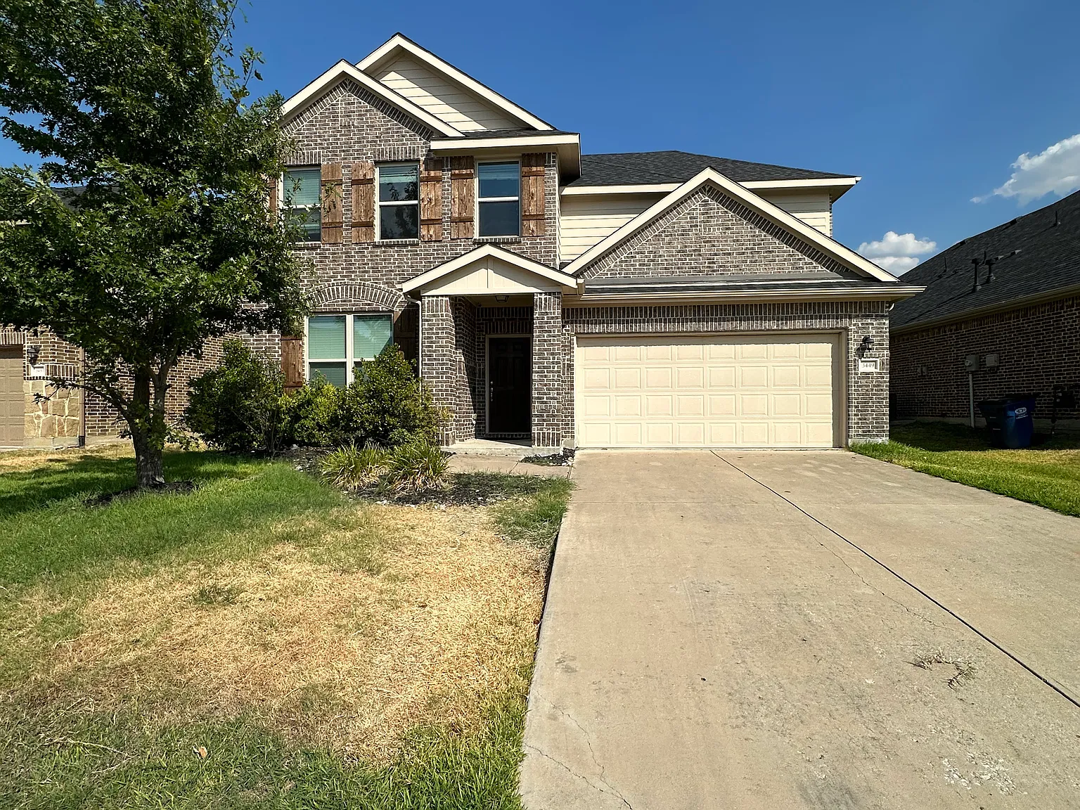 4 bed, 3.5 bath, 2756 sqft, $3,100 — Photo 1