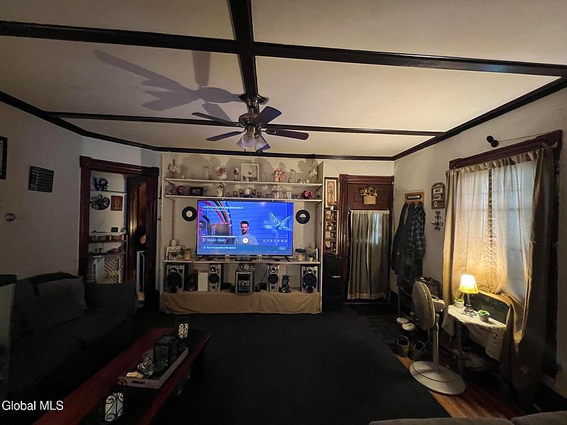 4th image of 8 Broadview Terrace