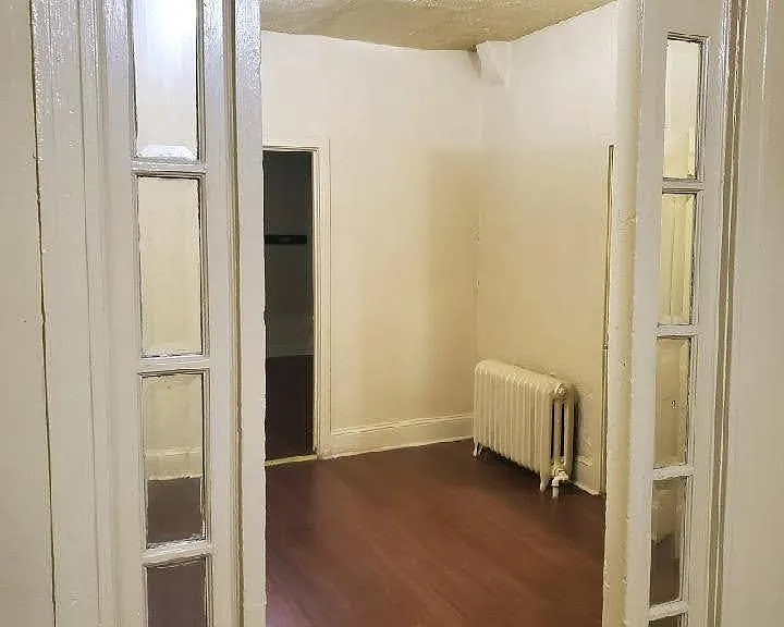 950 E Woodlawn Ave #1 — Photo 7