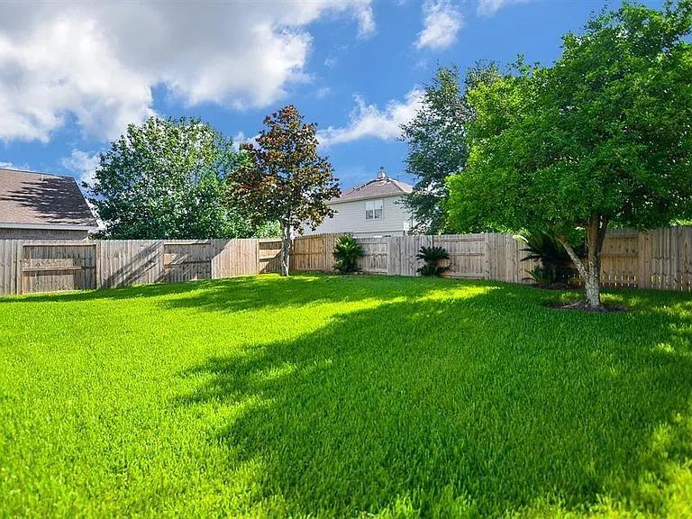 2219 Gable Hollow Ln — Photo 5