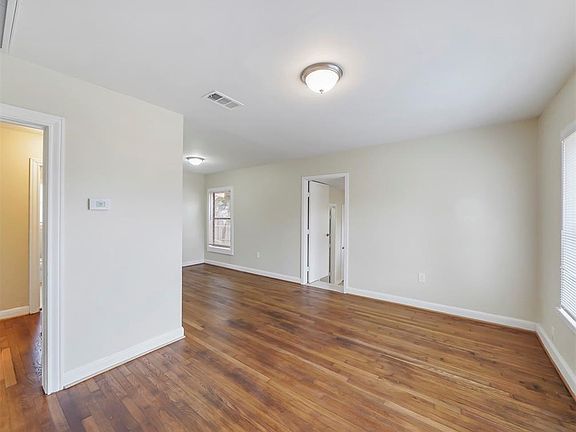 5th image of 1601 Alabama St