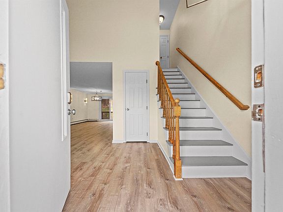 3rd image of 57A Dale Road