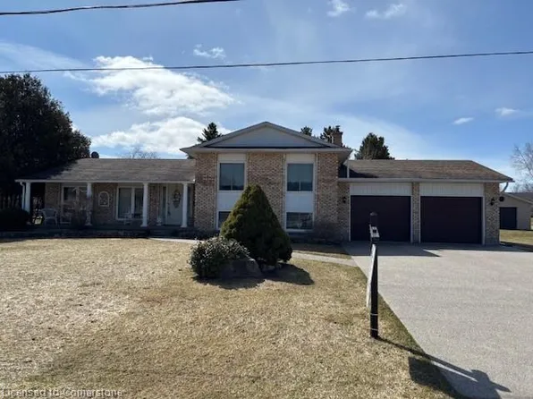 45 Ottawa Ave, Wellesley, ON N0B 2M0