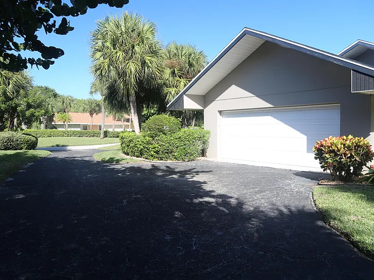 1485 Treasure Cove Ln — Photo 23