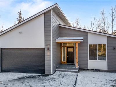 2215 N Willow Dr, Wasilla, AK, 99654