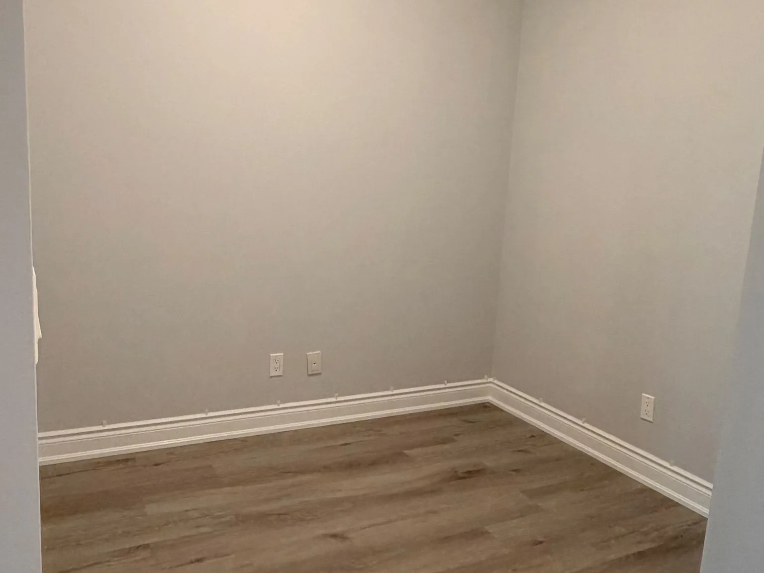 Fontana Condos — Photo 3