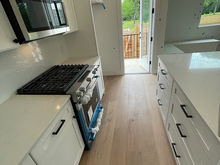 1140 Webberville Rd #1 — Photo 11